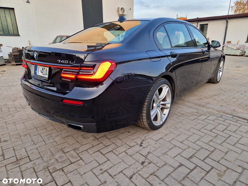 BMW Seria 7 740Li - 4