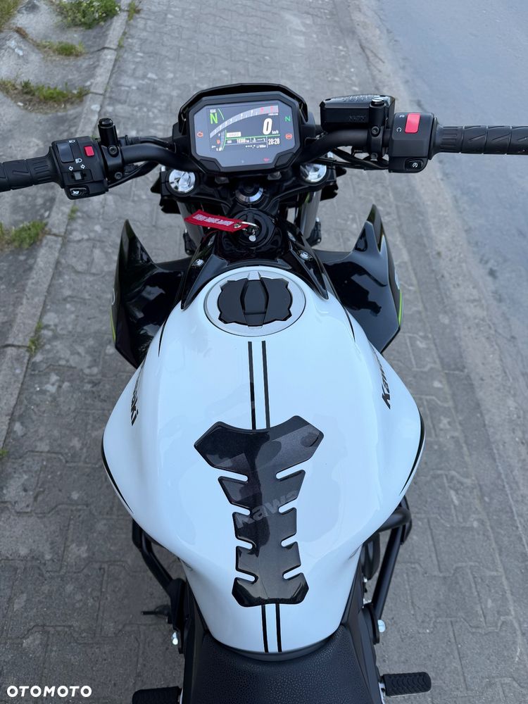 Kawasaki Z - 8