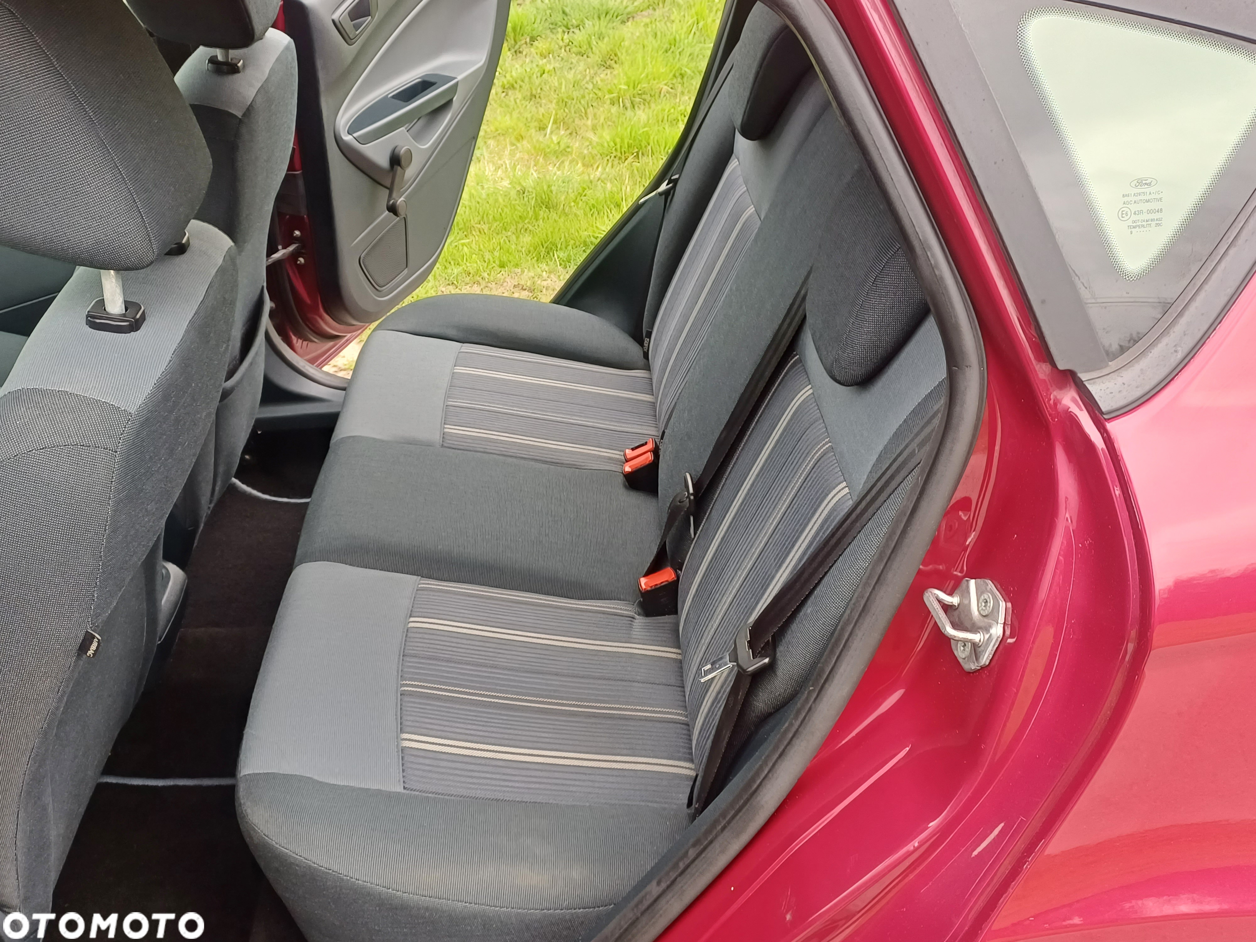 Ford Fiesta 1.4 Ghia - 18
