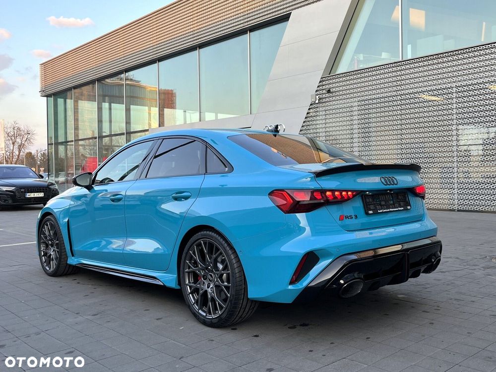 Audi RS3 Limousine - 13