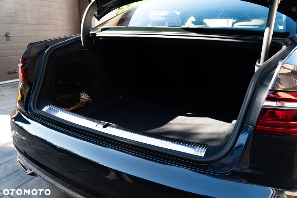 Audi A8 L 55 TFSI quattro tiptronic - 4