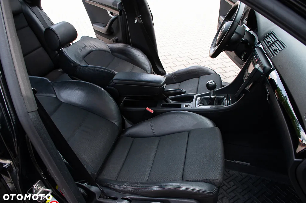 Audi A4 Avant 2.0 TDI DPF - 29