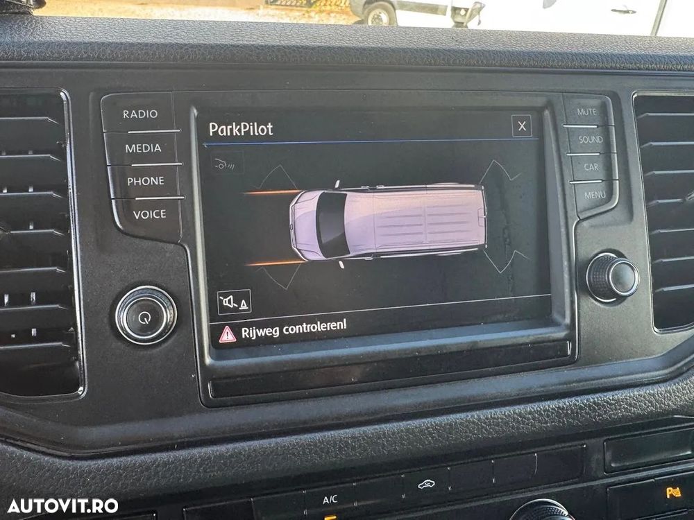 Volkswagen CRAFTER - 13