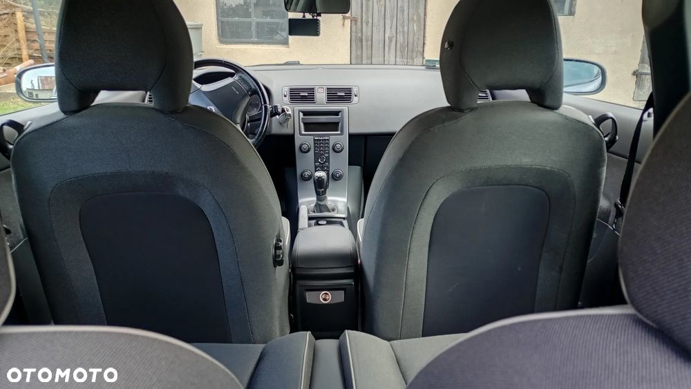 Volvo C30 1.6D - 33