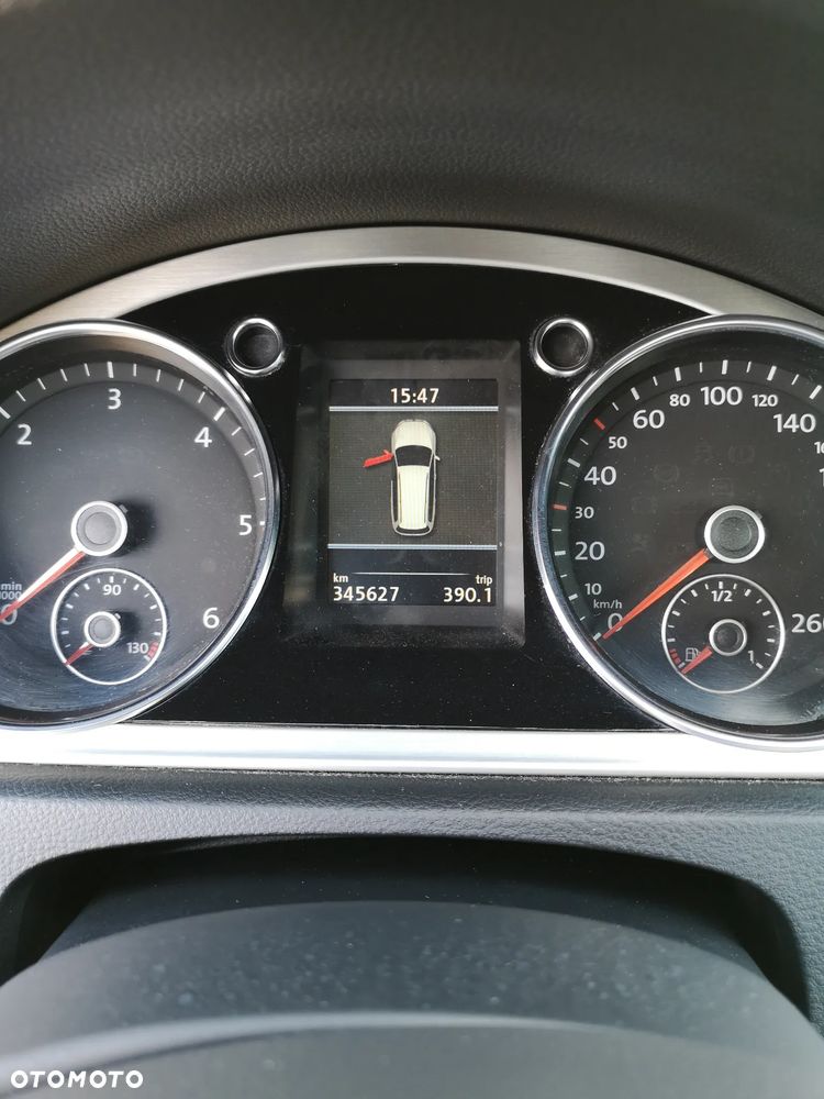 Volkswagen Passat 2.0 TDI Highline DSG - 24