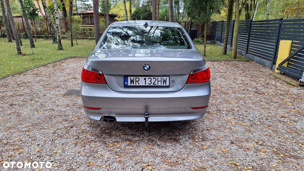 BMW Seria 5 523i - 36