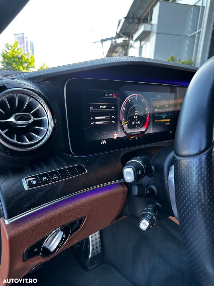 Mercedes-Benz E 400 4MATIC - 21