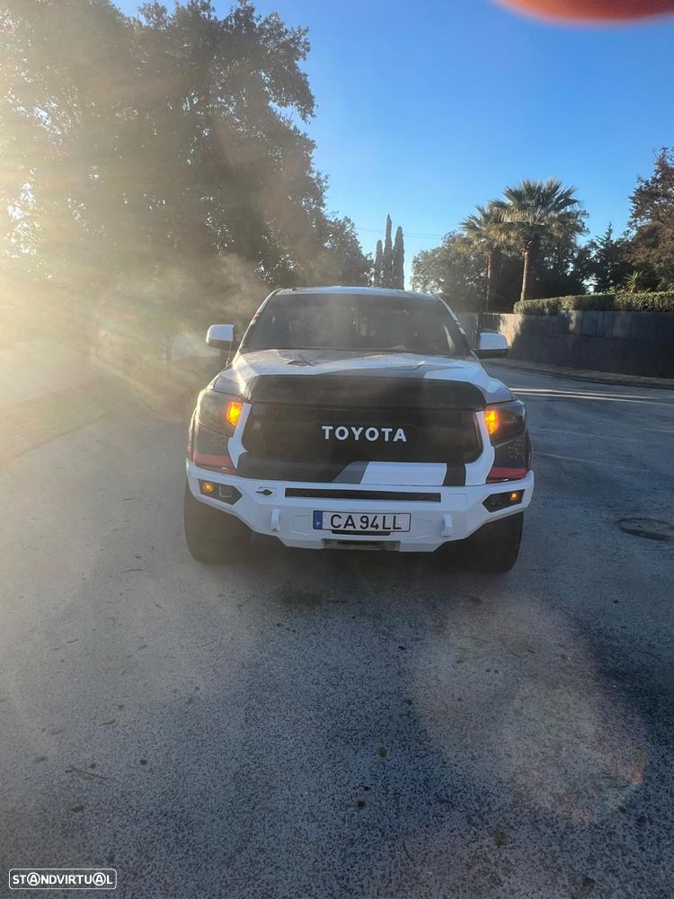 Toyota Tundra - 1
