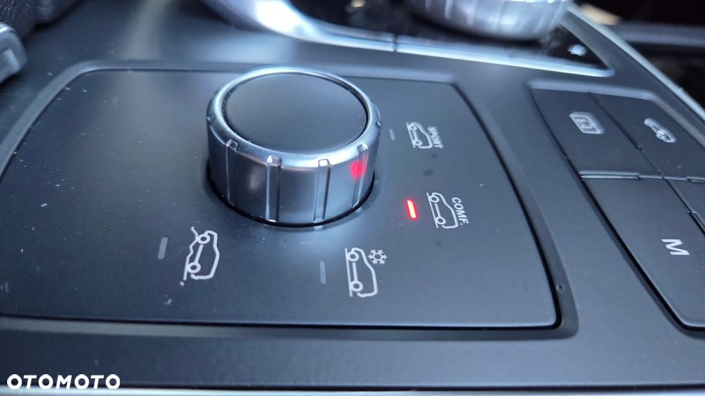 Mercedes-Benz GLE 350 d 4-Matic - 13
