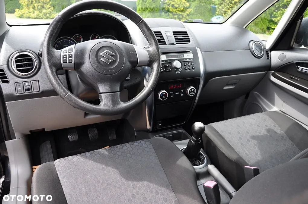 Suzuki SX4 1.6 Premium 4WD - 35