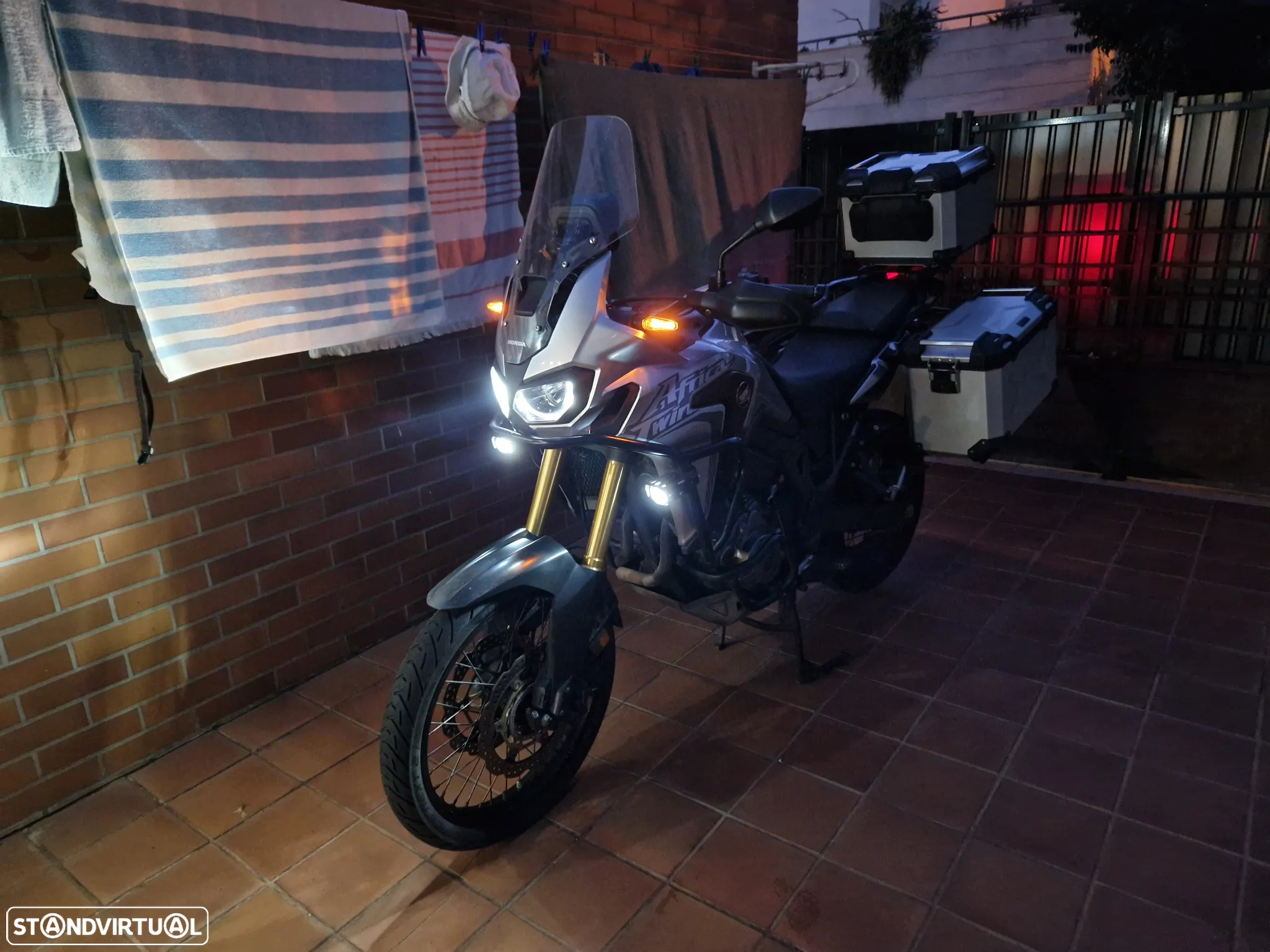 Honda Africa Twin SD04 - 5