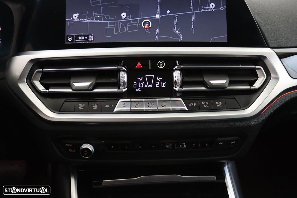 BMW 320 d Line Sport Auto - 27