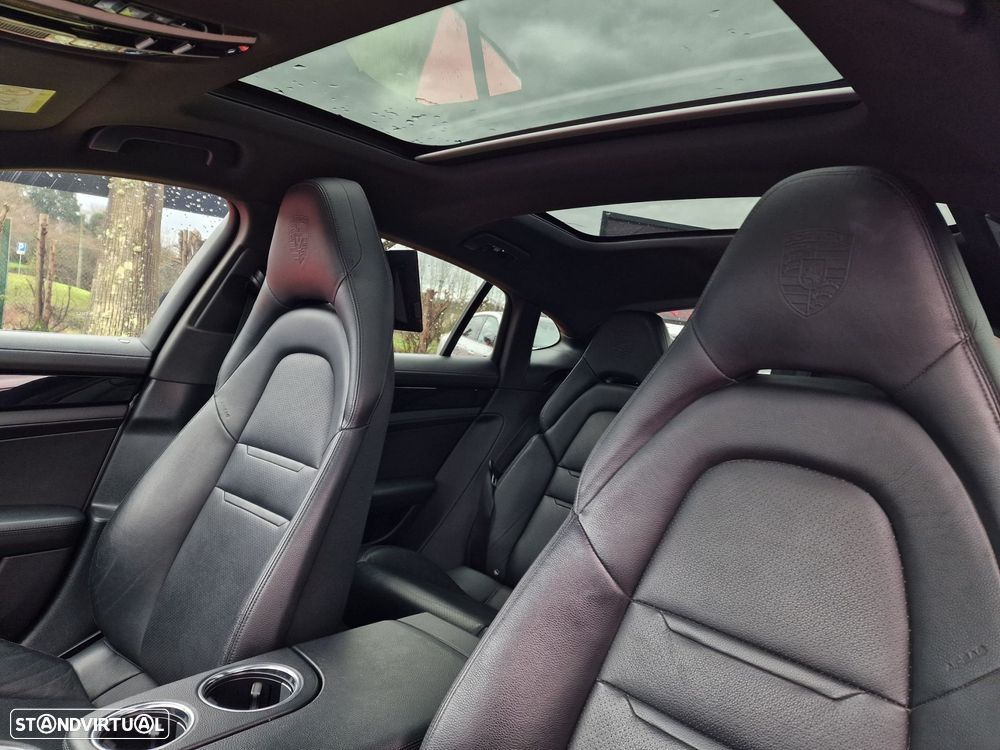 Porsche Panamera 4 E-Hybrid - 13