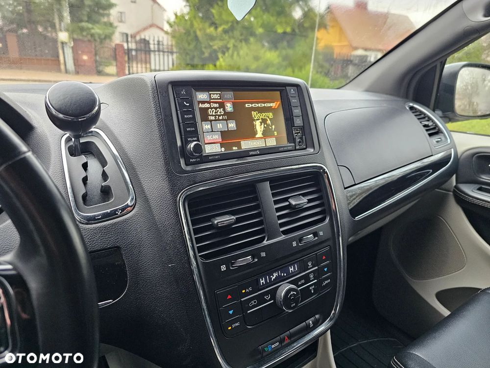 Dodge Grand Caravan 3.6 R/T - 18