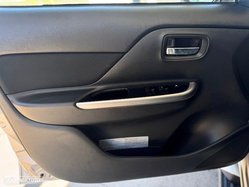 Mitsubishi L200 2.3 DI-D Strakar CD Connect Edition 4WD - 14