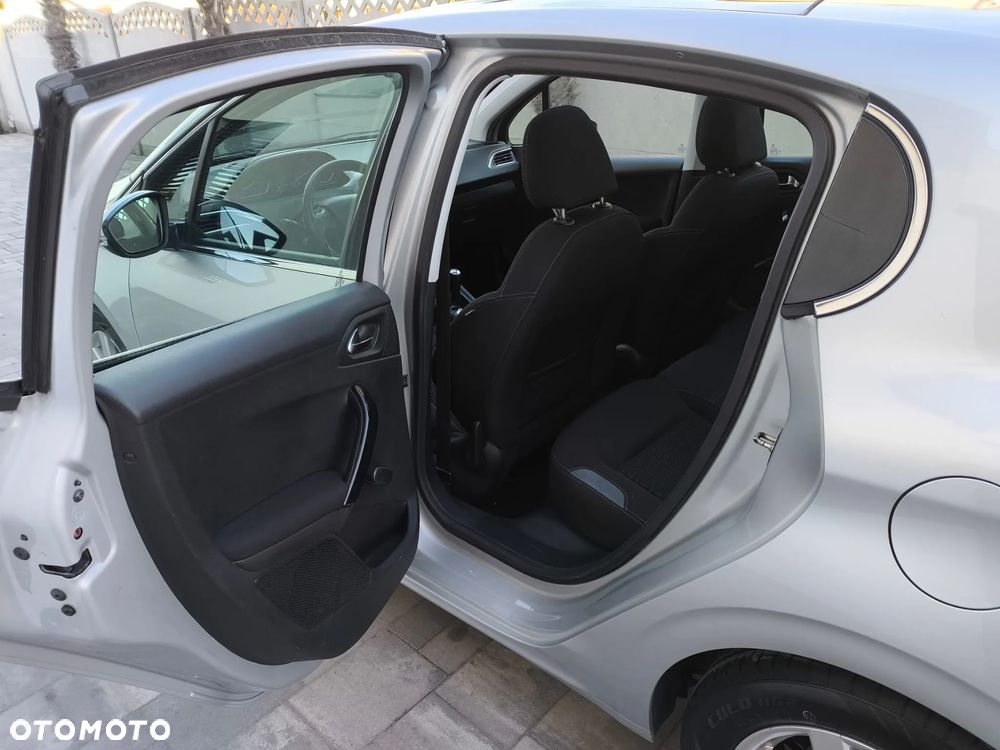 Peugeot 208 e-HDi FAP 92 EGS6 Stop&Start Allure - 13