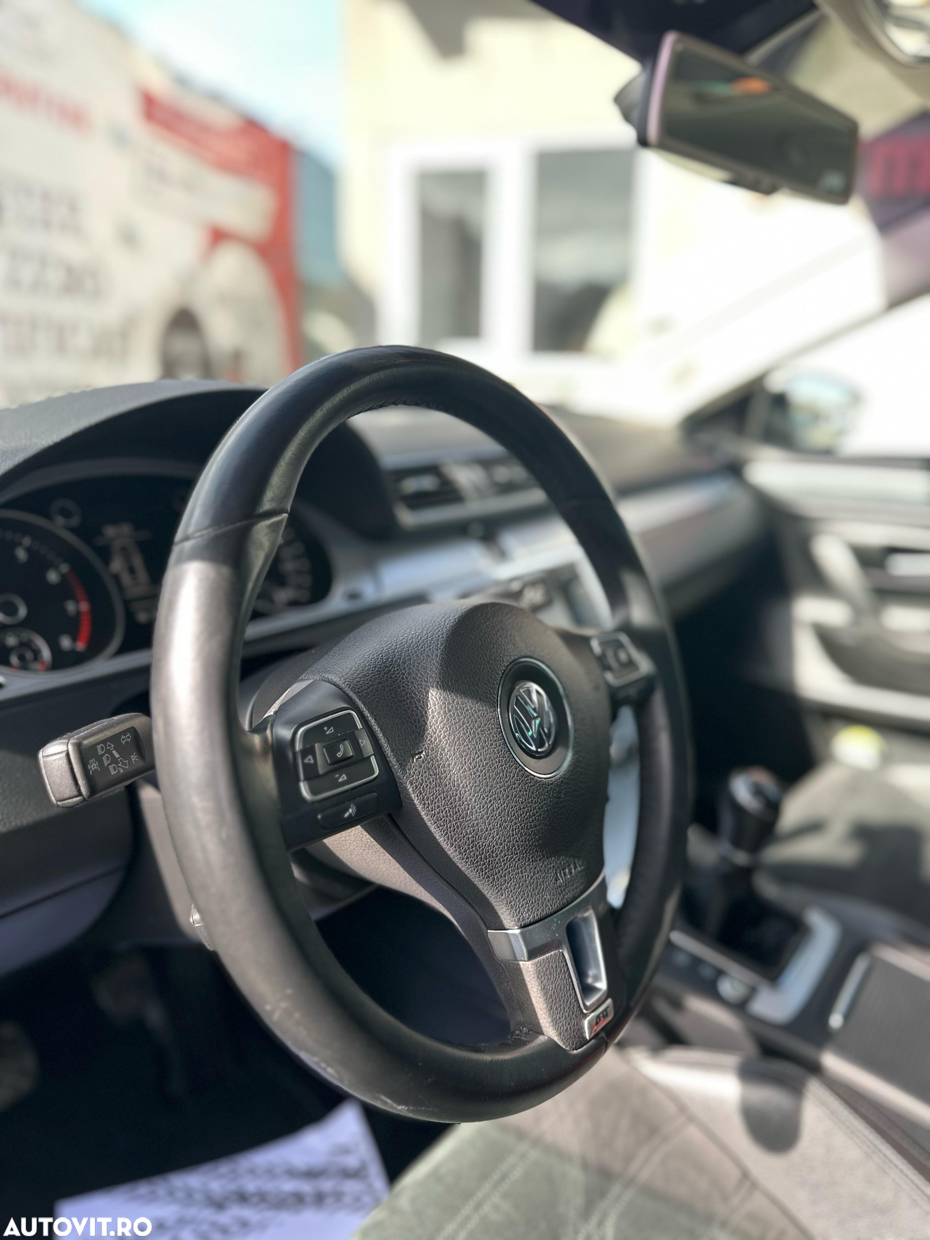 Volkswagen Passat CC - 18