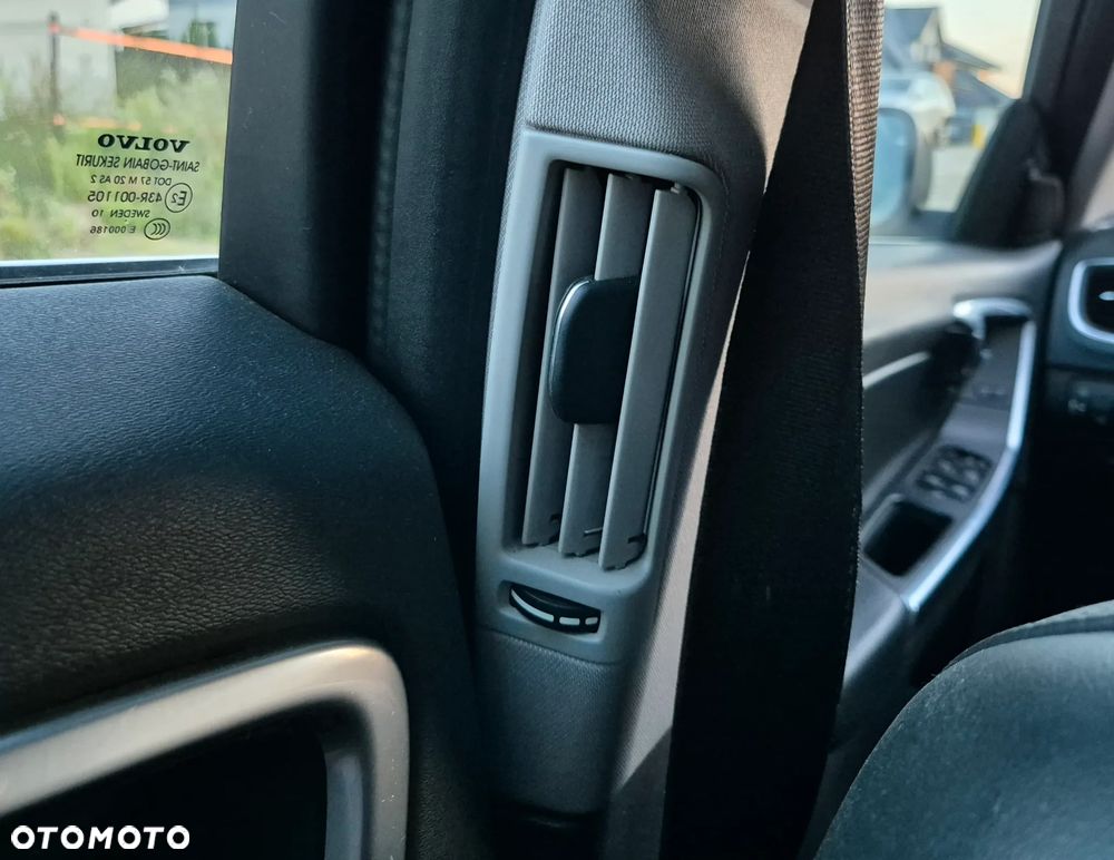 Volvo V60 D3 Geartronic Summum - 17