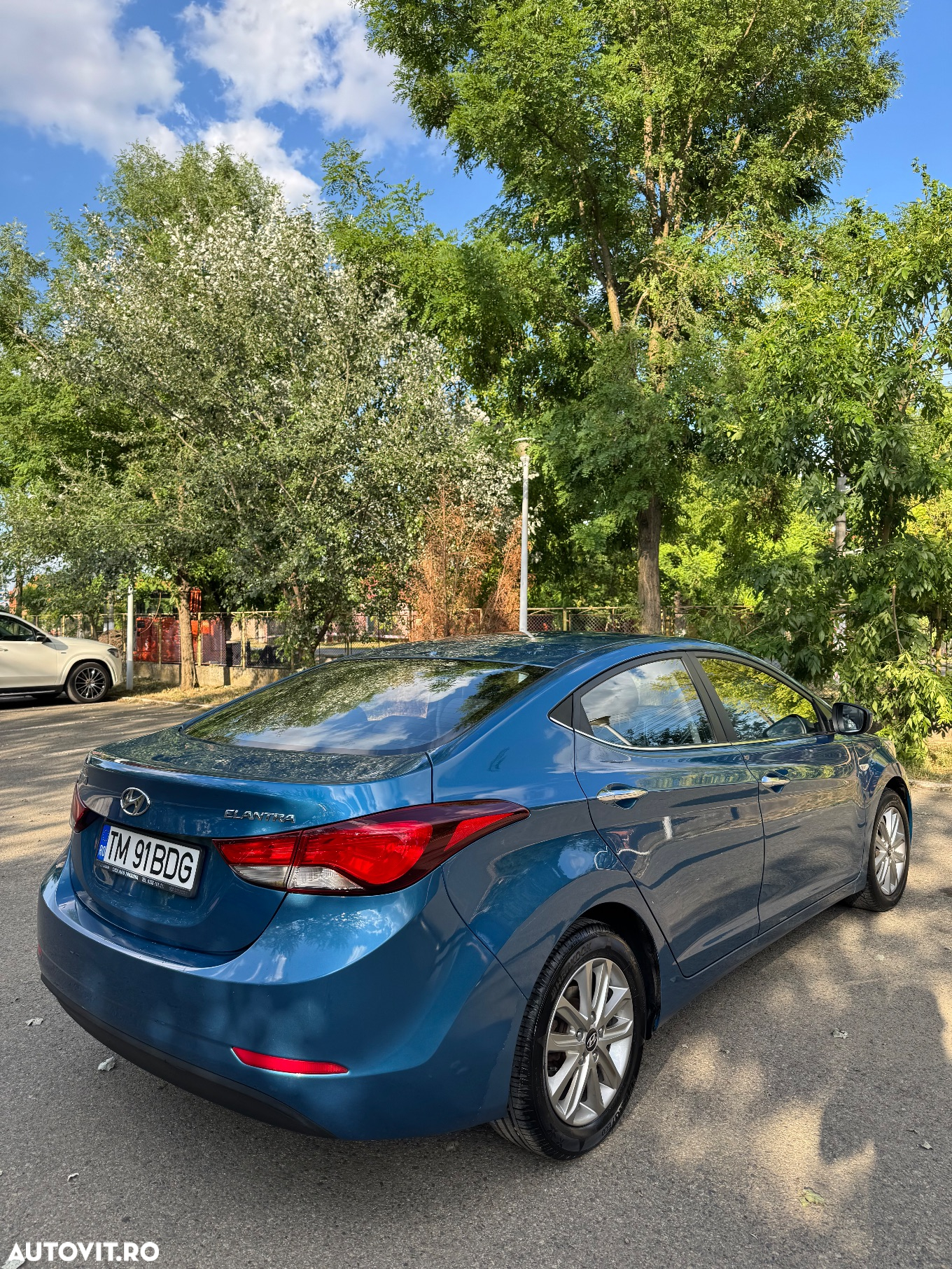 Hyundai Elantra 1.6 MPi - 7