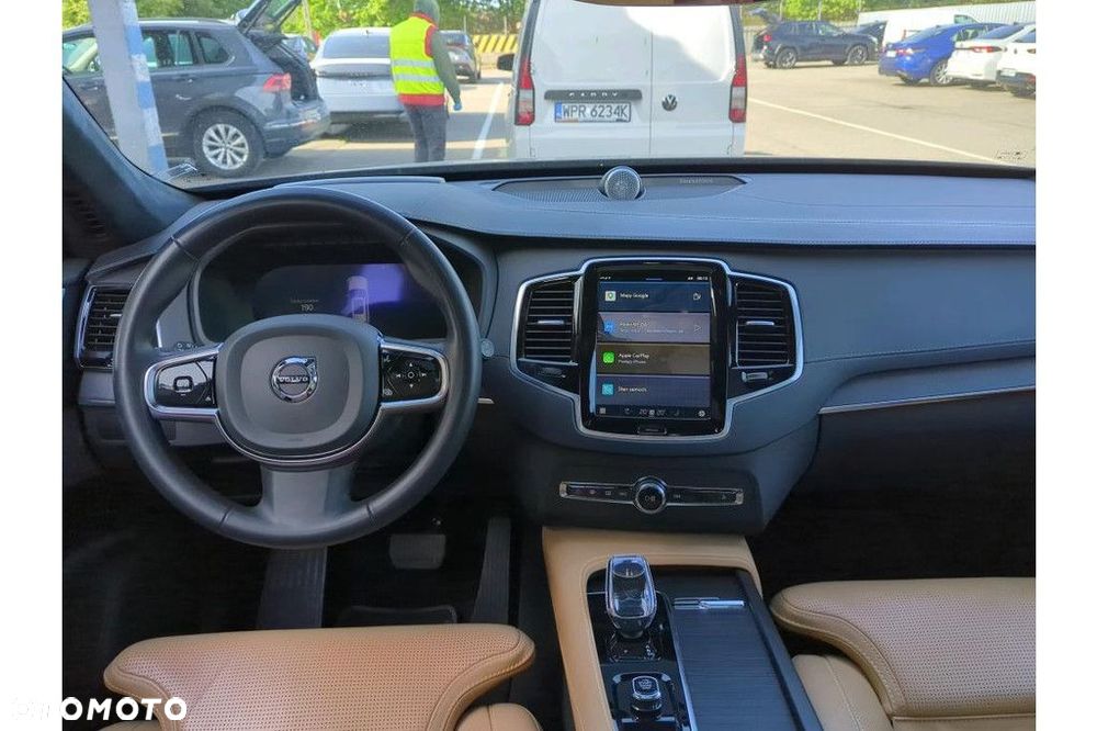 Volvo XC 90 - 8
