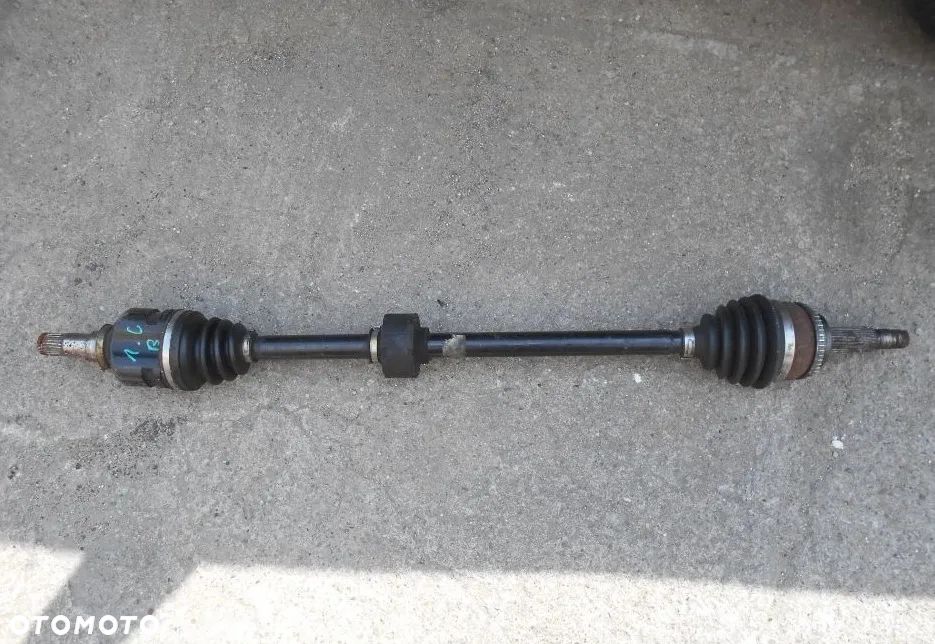 Półoś prawa Toyota Corolla E12 1,6 16V Automat 2001-2007 - 1