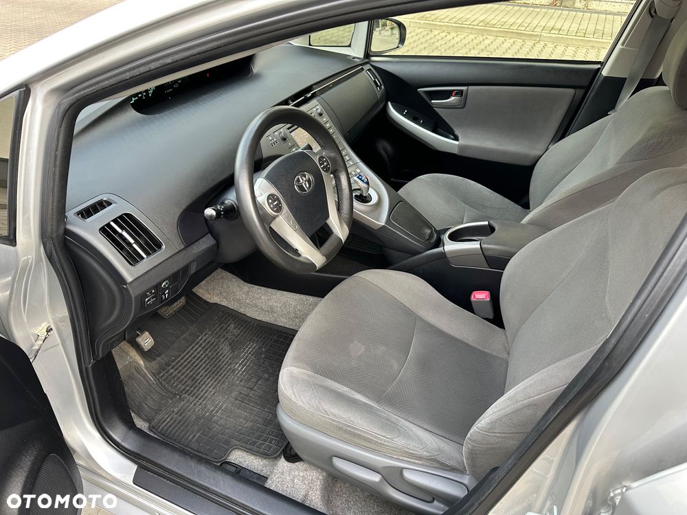 Toyota Prius 1.8 HSD Active - 20