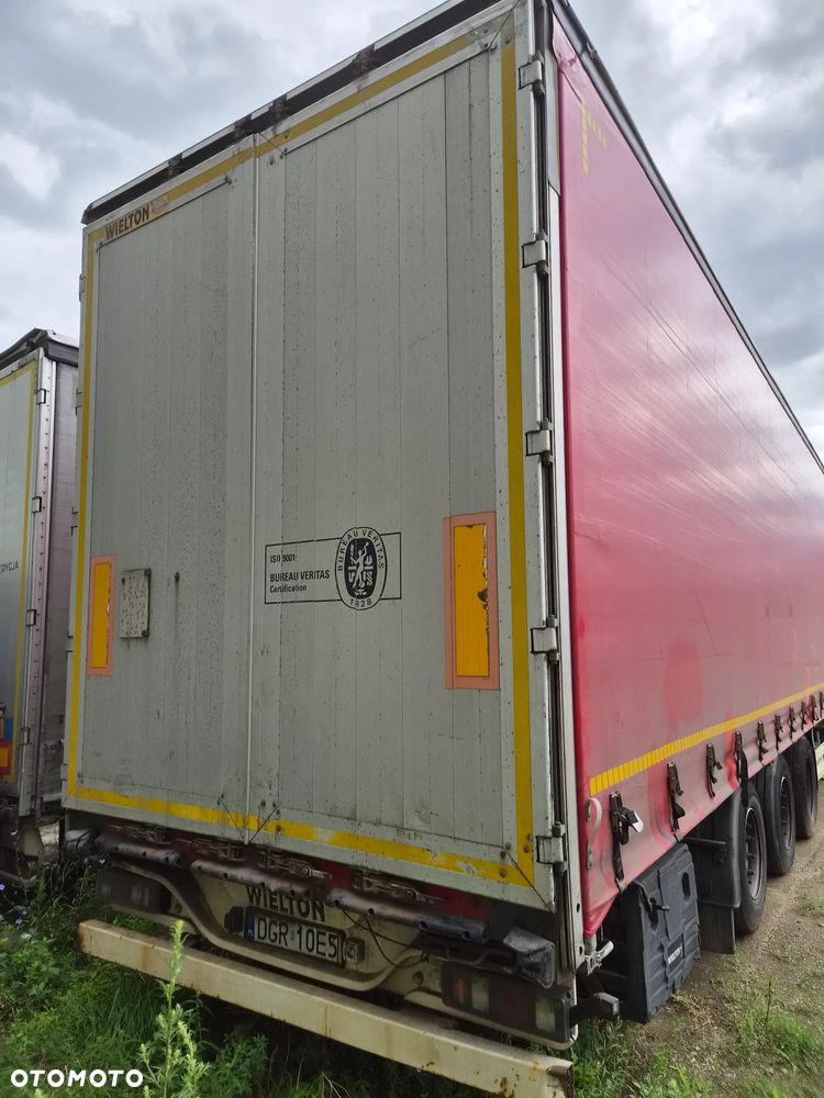Mercedes-Benz Actros - 4