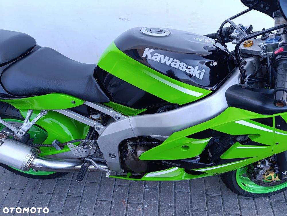 Kawasaki ZXR - 22