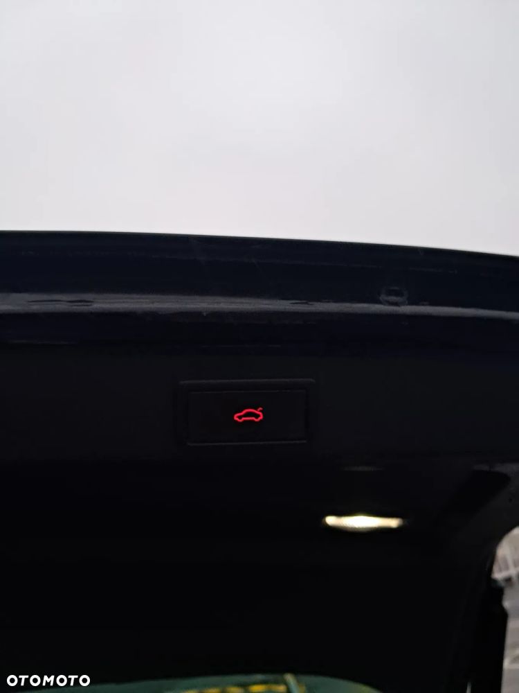 Skoda Superb 2.0 TDI SCR Style DSG - 25