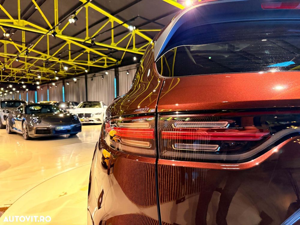 Porsche Cayenne - 10