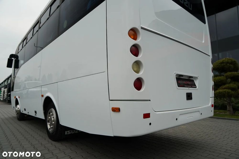 Isuzu NOVO / EURO 6 / RETARDER / SPROWADZONY / 7 METR / - 13