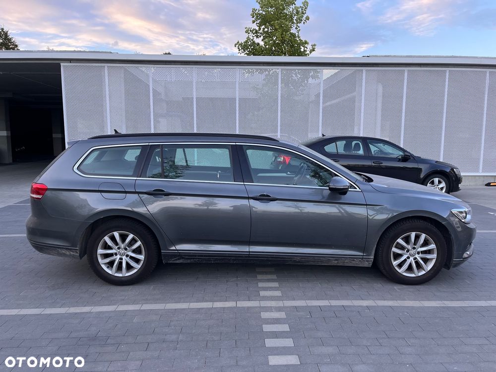 Volkswagen Passat 1.6 TDI BMT Comfortline - 3