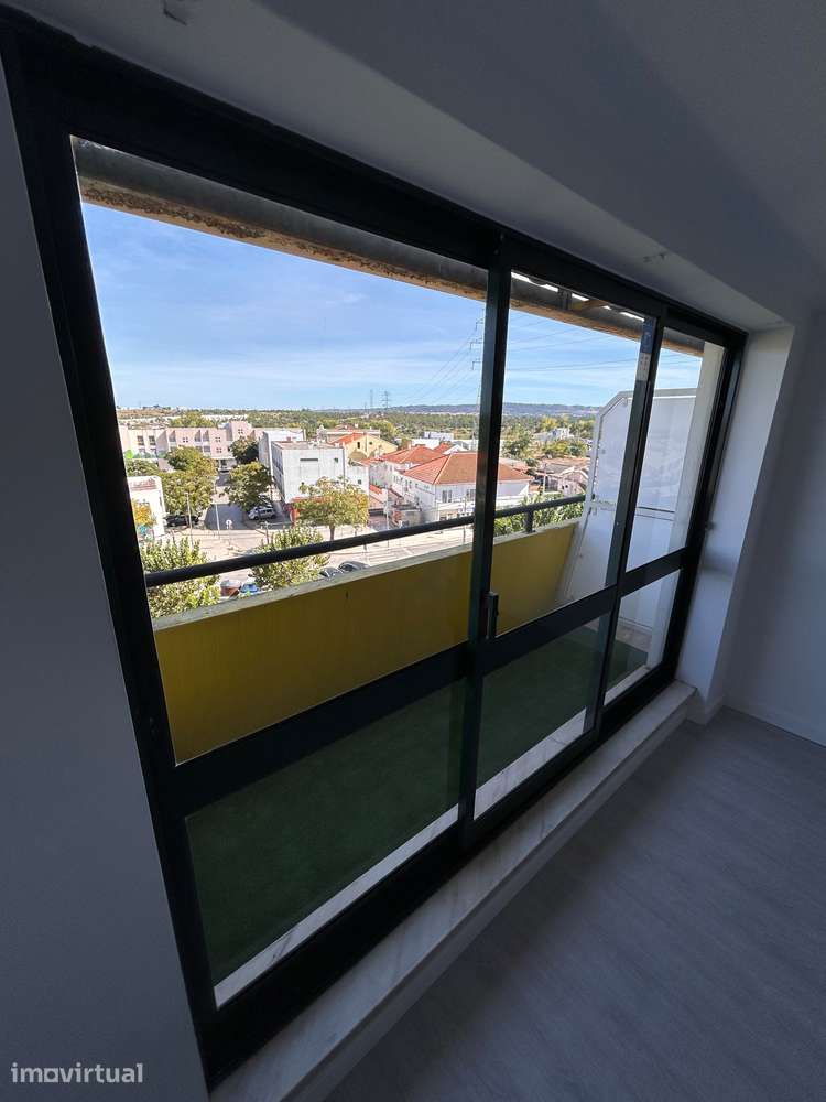 Escritório 20m2 - Quinta do Conde, edifício CGD - Grande imagem: 4/11