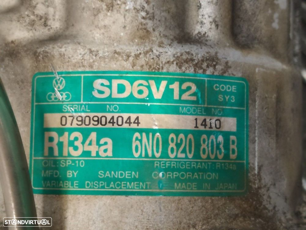 COMPRESSOR AR CONDICIONADO VOLKSWAGEN POLO 2000 -6N0820803B - 2
