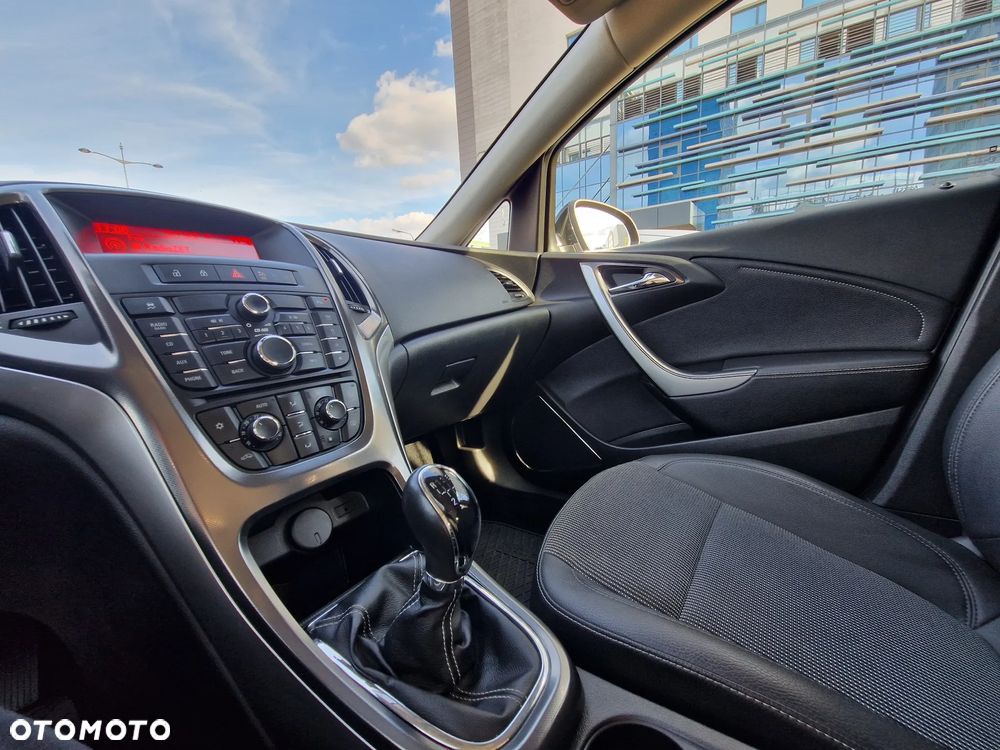 Opel Astra 1.4 T Cosmo EU6 - 28