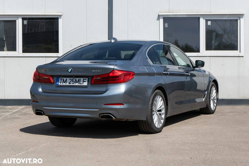 BMW Seria 5 540i xDrive AT - 7