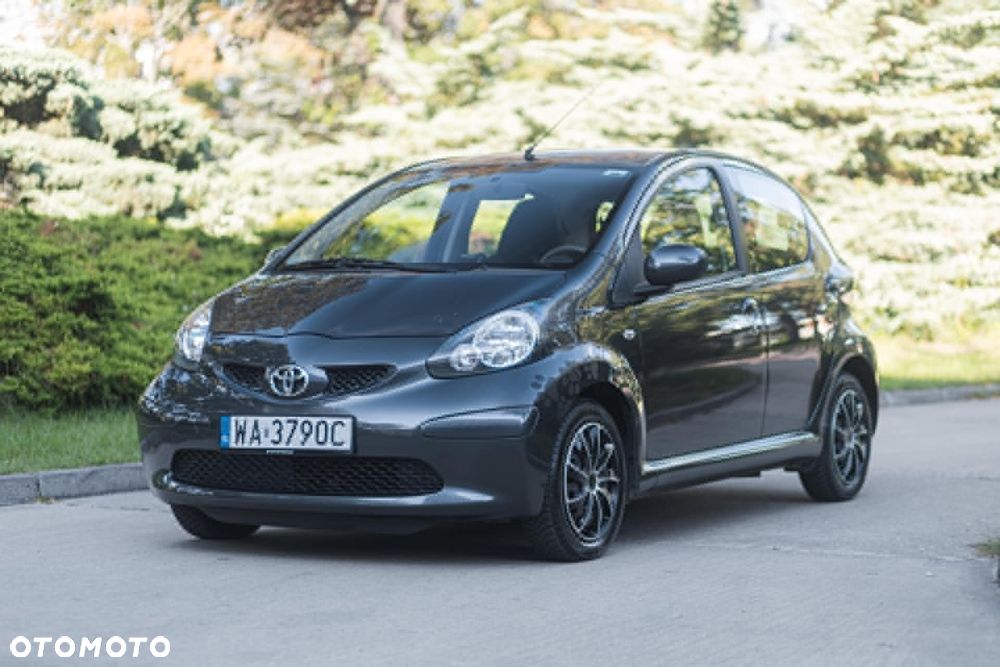 Toyota Aygo - 1
