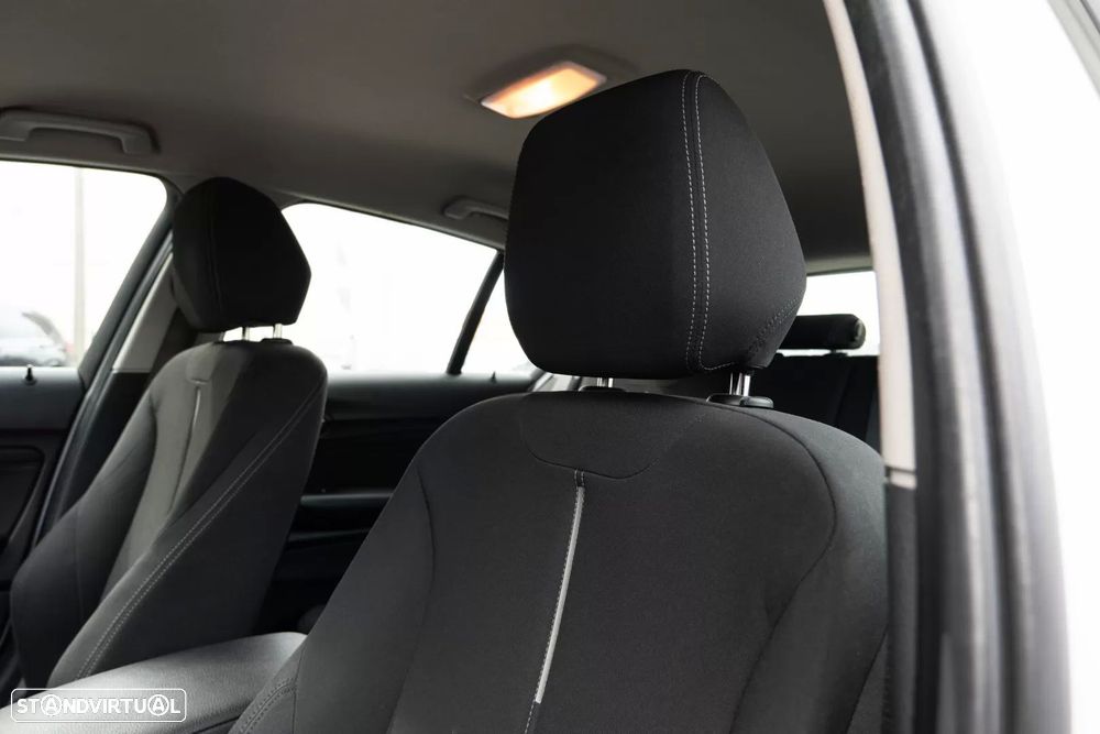 BMW 116 d Line Sport - 12
