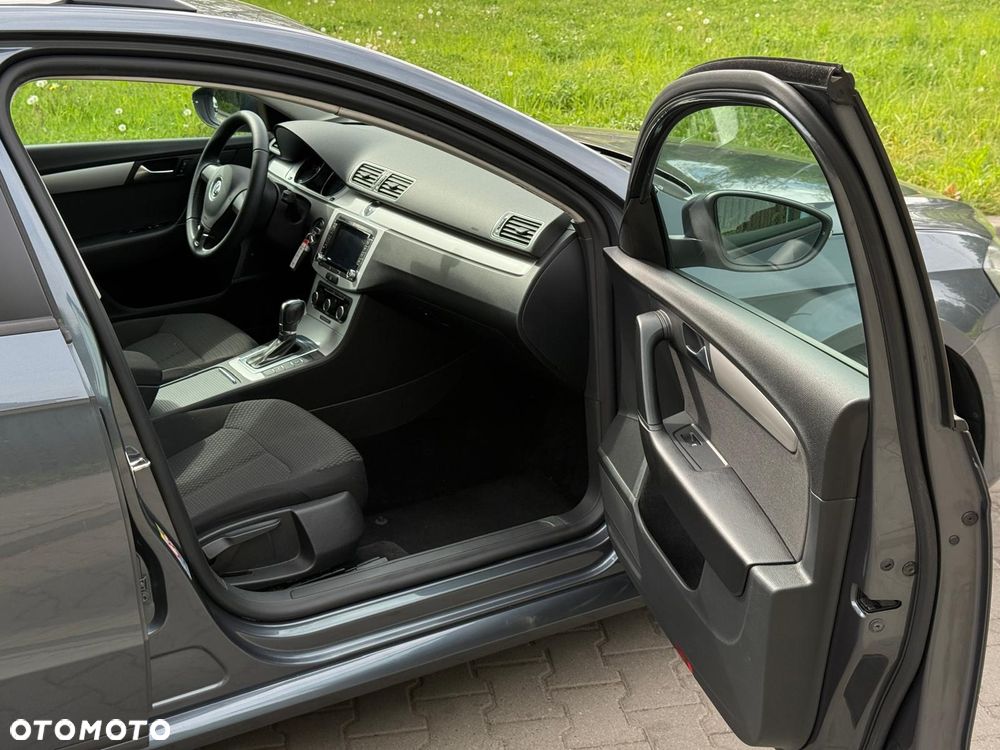 Volkswagen Passat 2.0 BlueTDI DSG SCR Business Edition - 13