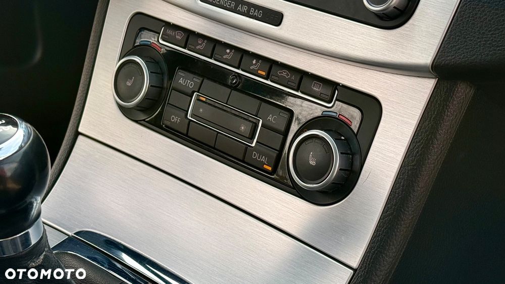 Volkswagen Passat CC 1.8 TSI - 38