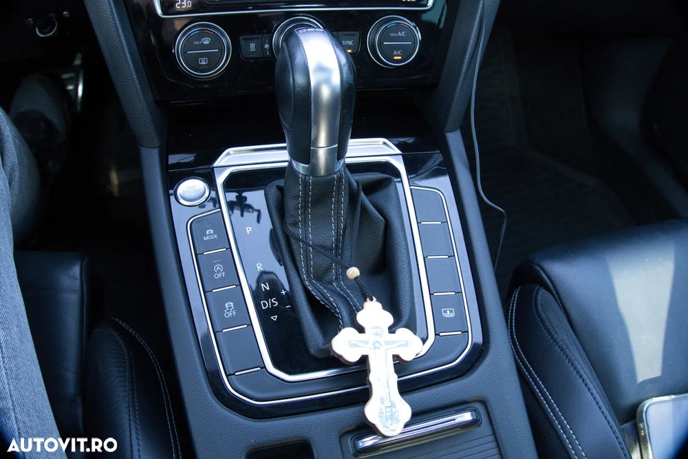 Volkswagen Passat 1.8 TSI DSG Highline - 13