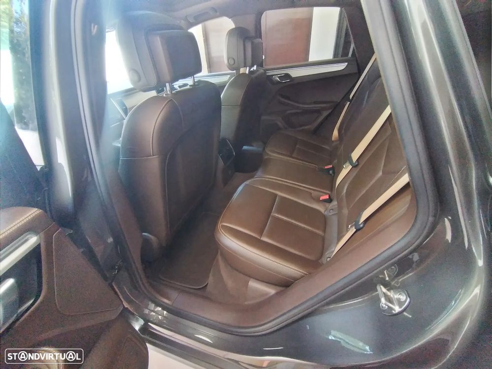 Porsche Macan Standard - 14