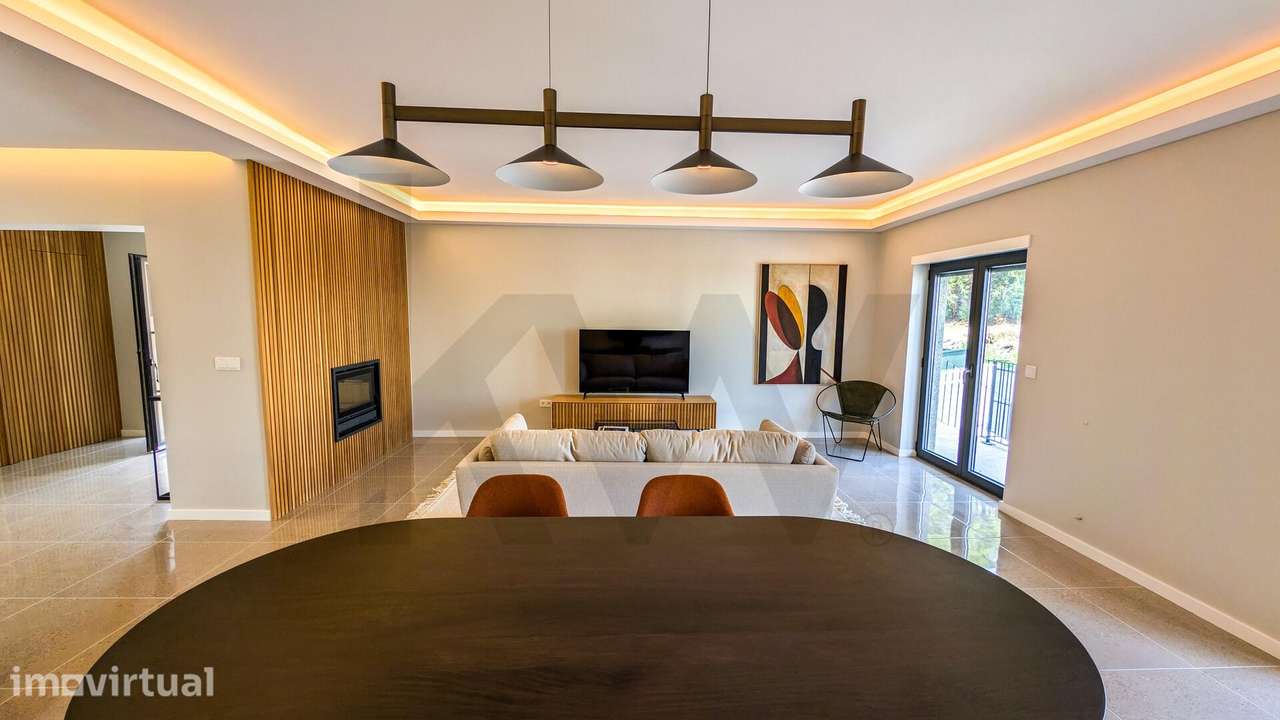 Moradia nova T4+2 Mobilada com Vista Montanha em Lordelo – Vila Real - Grande imagem: 5/60