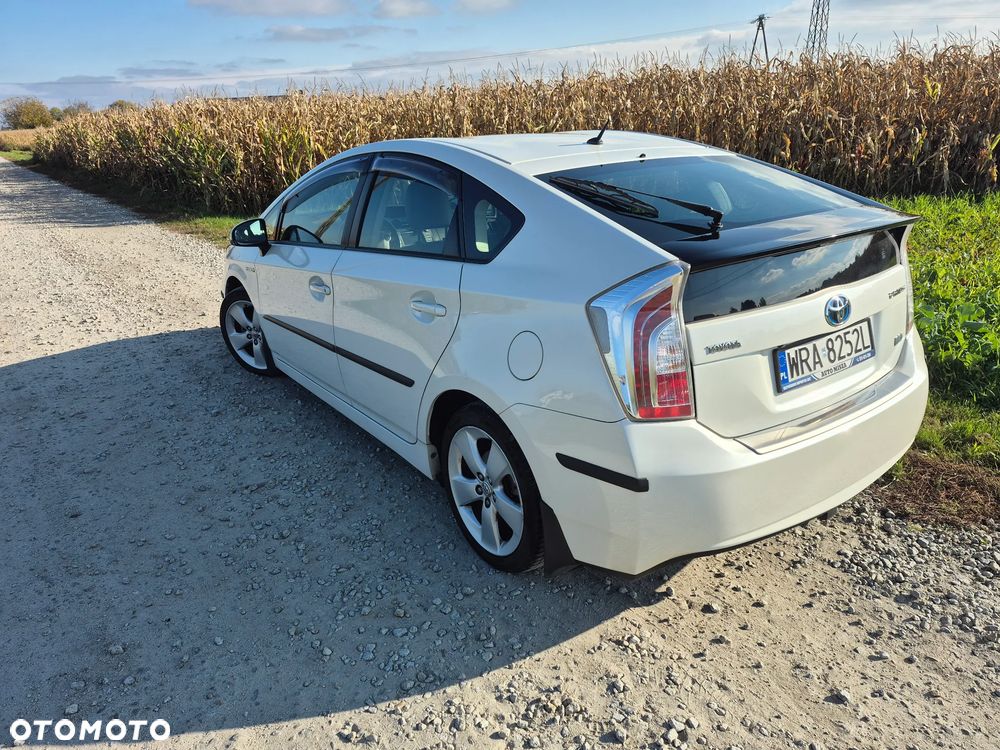 Toyota Prius 1.8 HSD Premium - 7