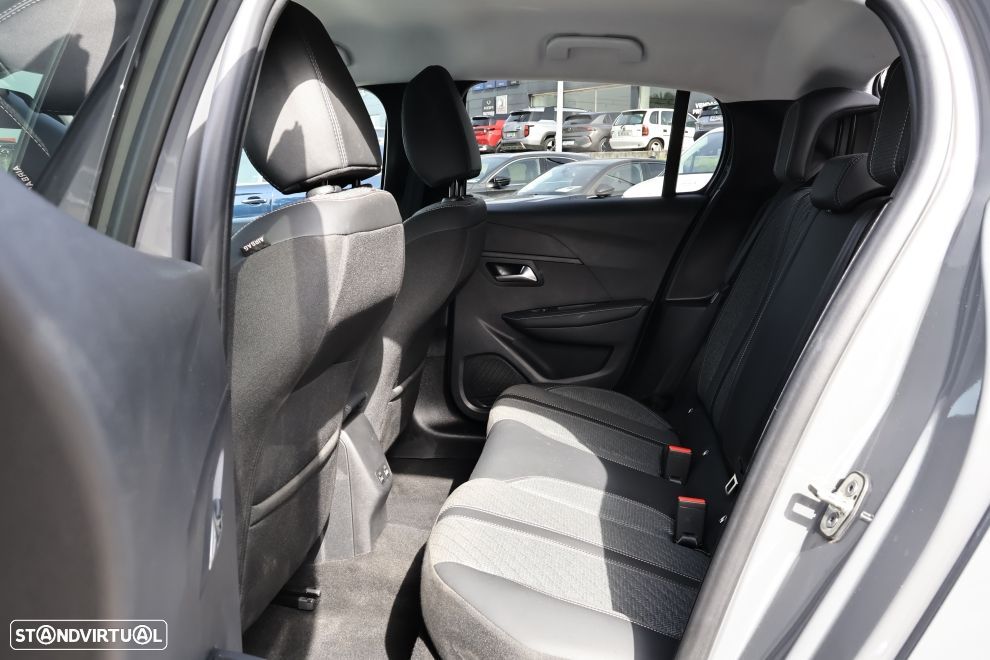 Peugeot 208 1.2 PureTech Allure - 17