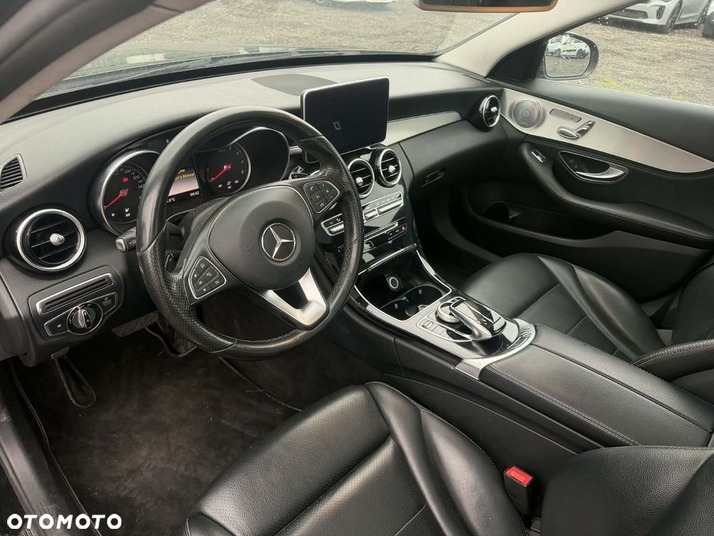 Mercedes-Benz Klasa C 300 7G-TRONIC Avantgarde - 13