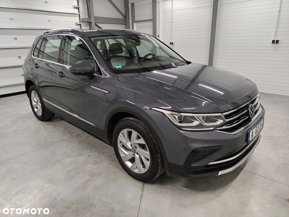 Volkswagen Tiguan 2.0 TDI SCR 4MotION DSG Elegance - 16