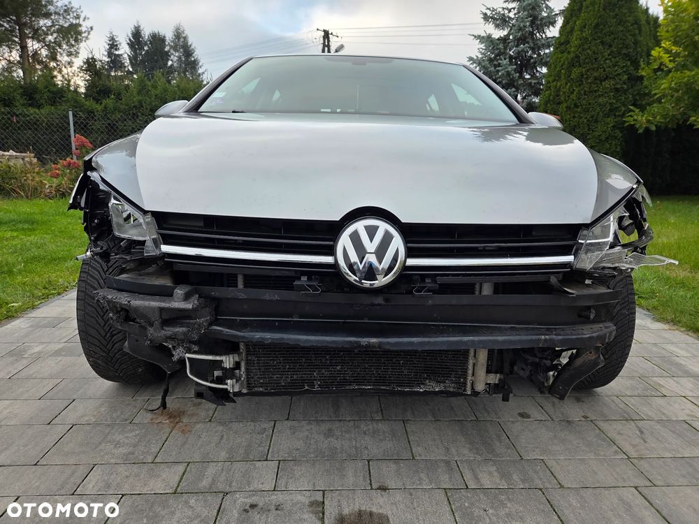Volkswagen Golf - 12