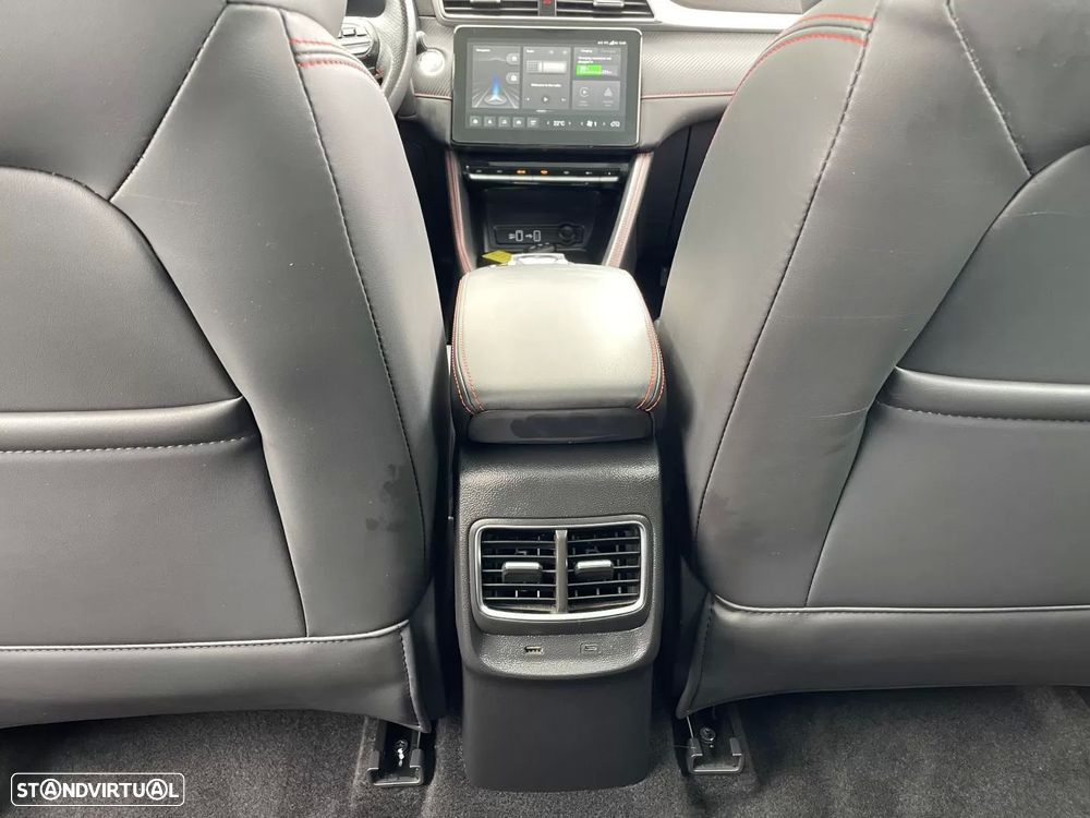MG ZS Luxury - 23