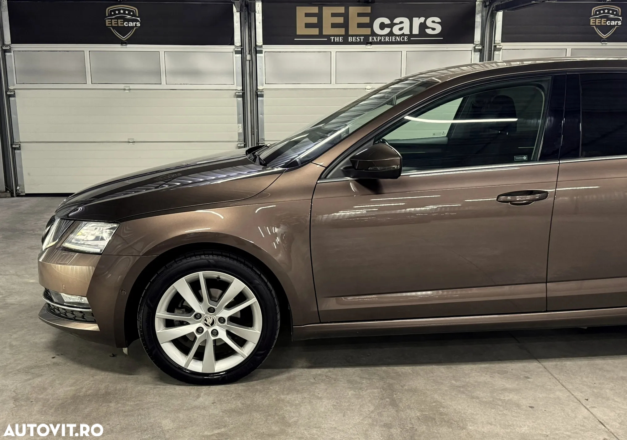 Skoda Octavia 1.6 TDI DSG Ambition - 23